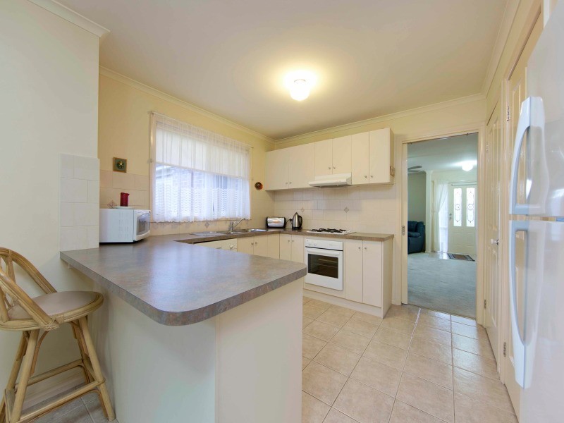 9 Barclay Avenue, Frankston VIC 3199