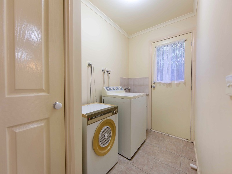 9 Barclay Avenue, Frankston VIC 3199