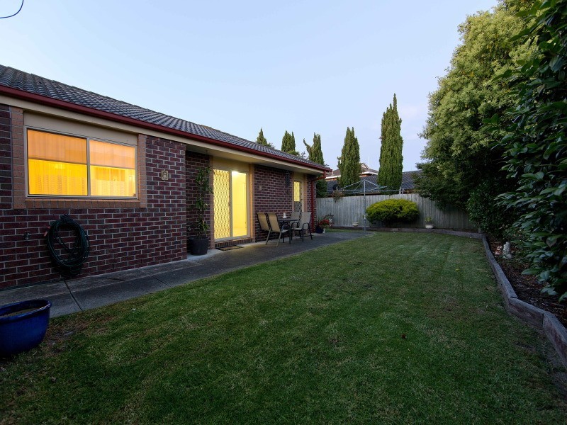 9 Barclay Avenue, Frankston VIC 3199