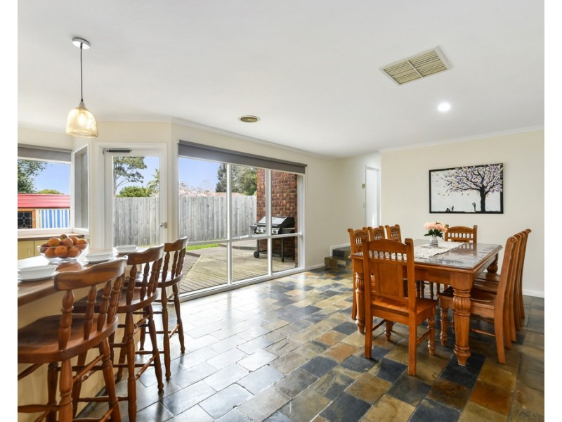 11 Eileen Court, Langwarrin VIC 3910