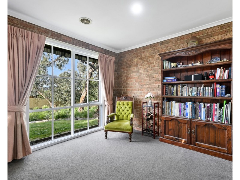 11 Eileen Court, Langwarrin VIC 3910
