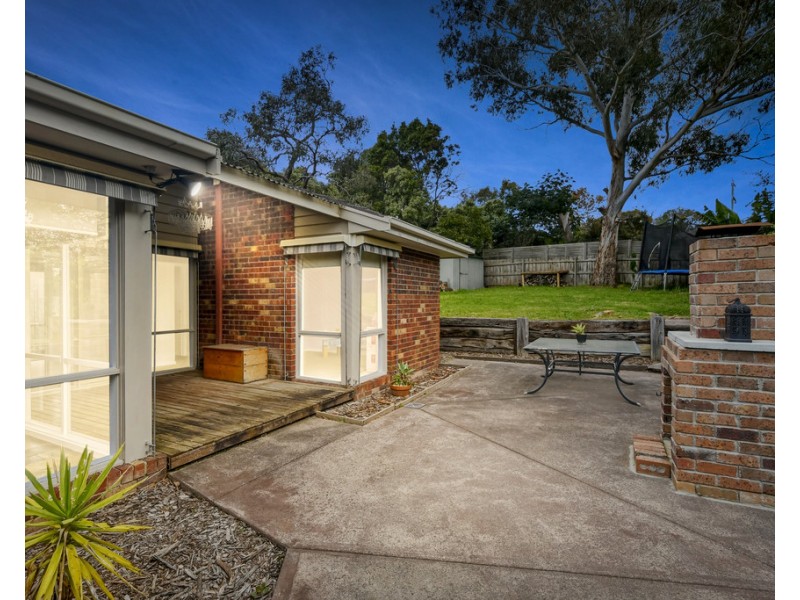 11 Eileen Court, Langwarrin VIC 3910