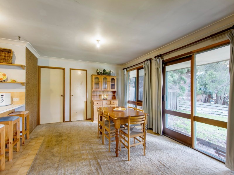 5 Limerwick Court, Frankston VIC 3199