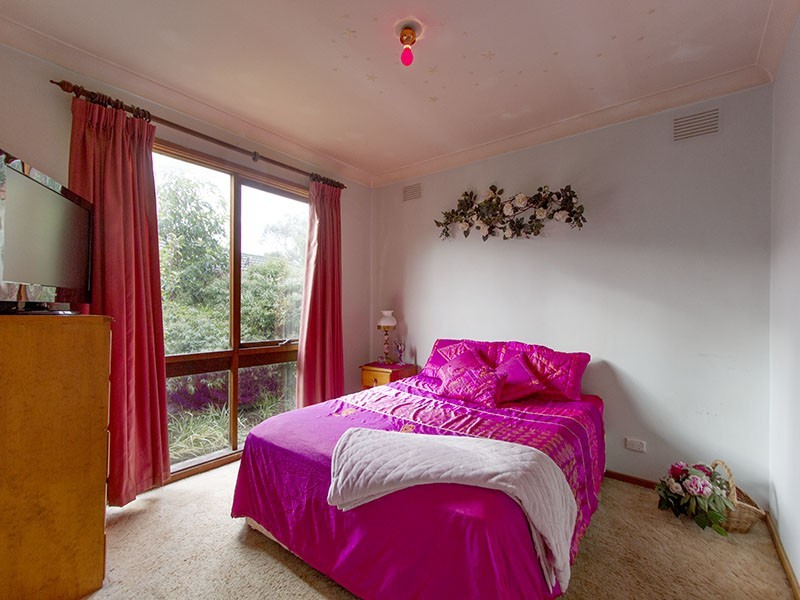 5 Limerwick Court, Frankston VIC 3199