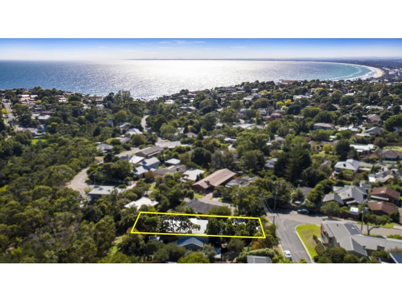 2 Harcourt Avenue, Frankston South VIC 3199