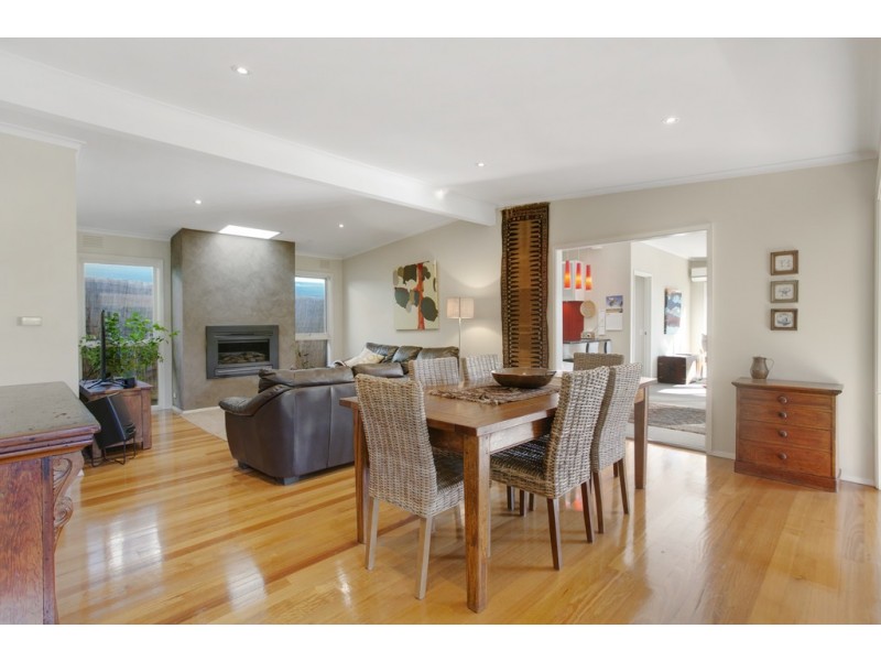 2 Harcourt Avenue, Frankston South VIC 3199