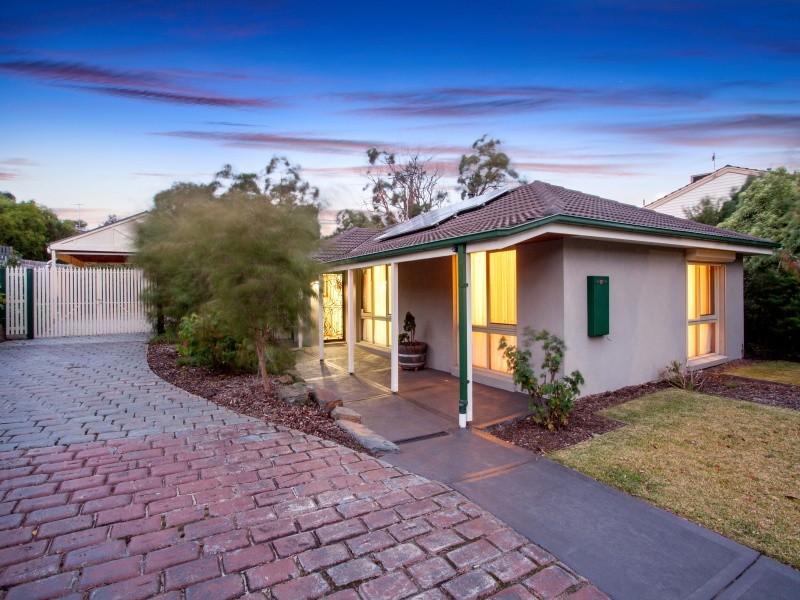 4 Warrawee Circuit, Frankston VIC 3199