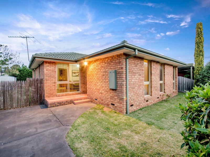 62 Dunsterville Crescent, Frankston VIC 3199