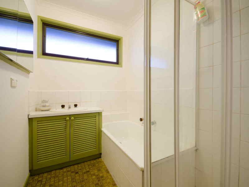 62 Dunsterville Crescent, Frankston VIC 3199