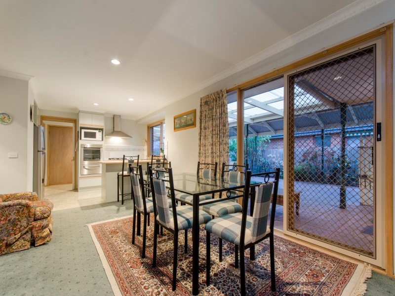 32 Hunt Drive, Seaford VIC 3198
