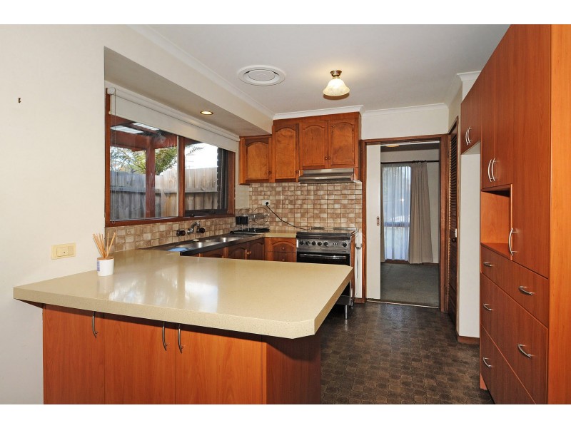 4 Fay Street, Seaford VIC 3198