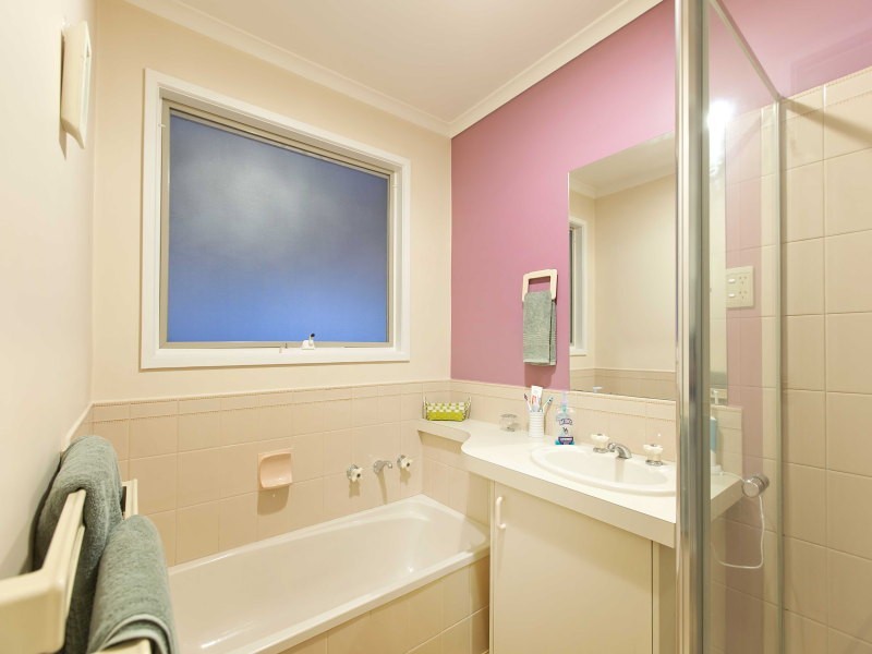 10 Terrence Drive, Cranbourne North VIC 3977