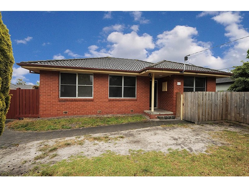 1 Aleppo Crescent, Frankston North VIC 3200
