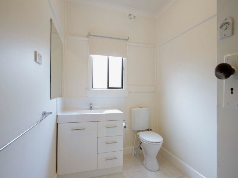 1/2 Ebdale Street, Frankston VIC 3199