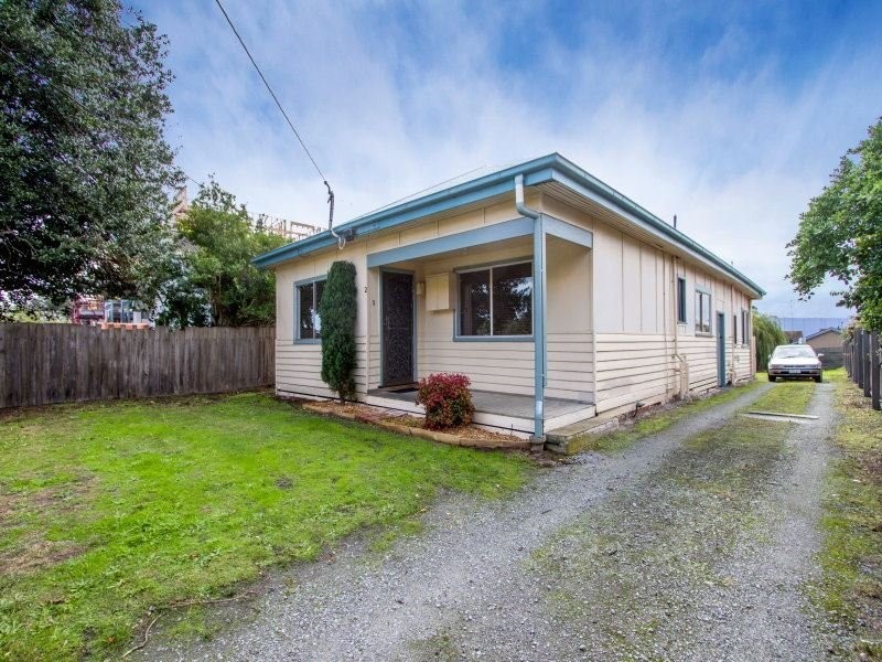 1/2 Ebdale Street, Frankston VIC 3199