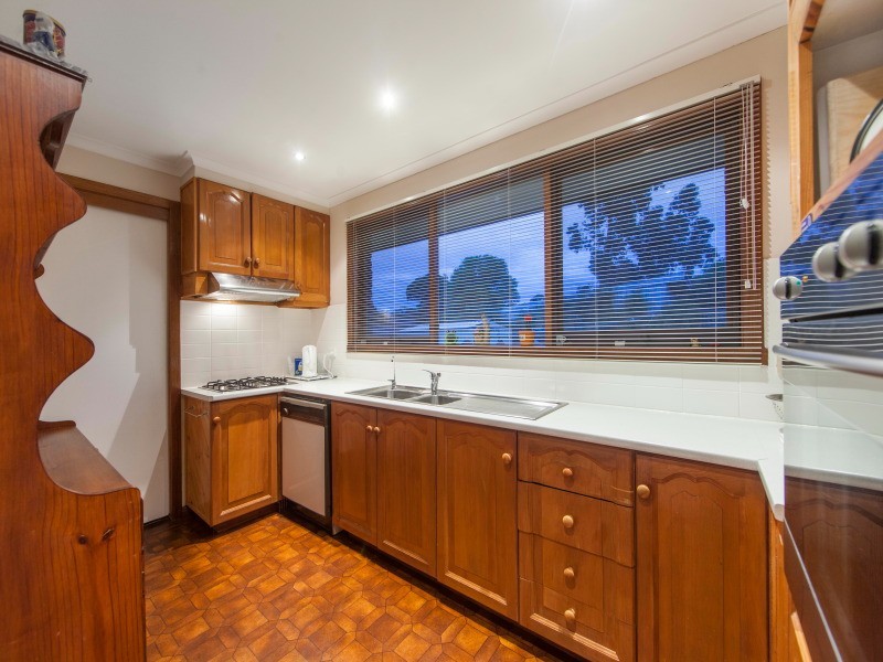 2/21 Gairloch Drive, Frankston VIC 3199