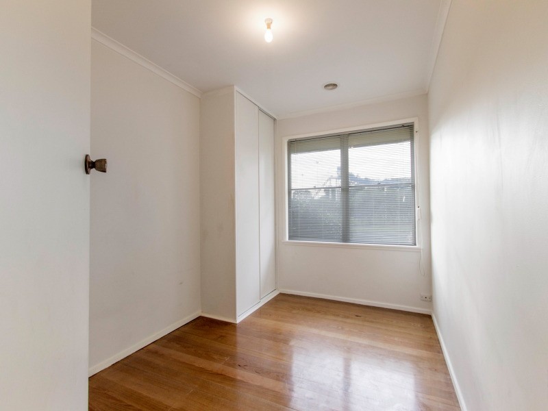 74 Forest Drive, Frankston North VIC 3200