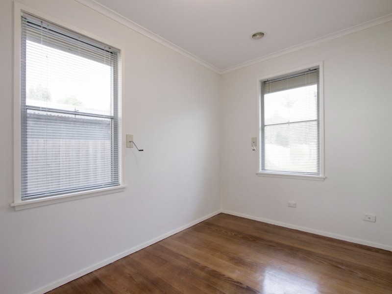 74 Forest Drive, Frankston North VIC 3200