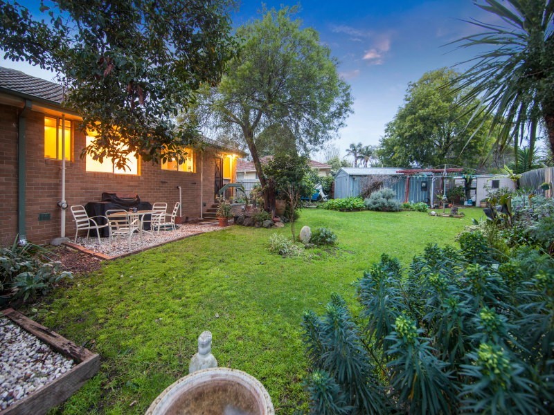 10 Benong Place, Frankston VIC 3199