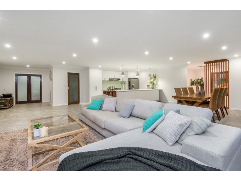 60 Woolston Drive, Frankston South VIC 3199