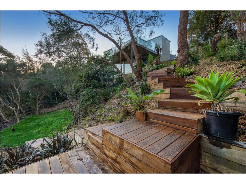 60 Woolston Drive, Frankston South VIC 3199