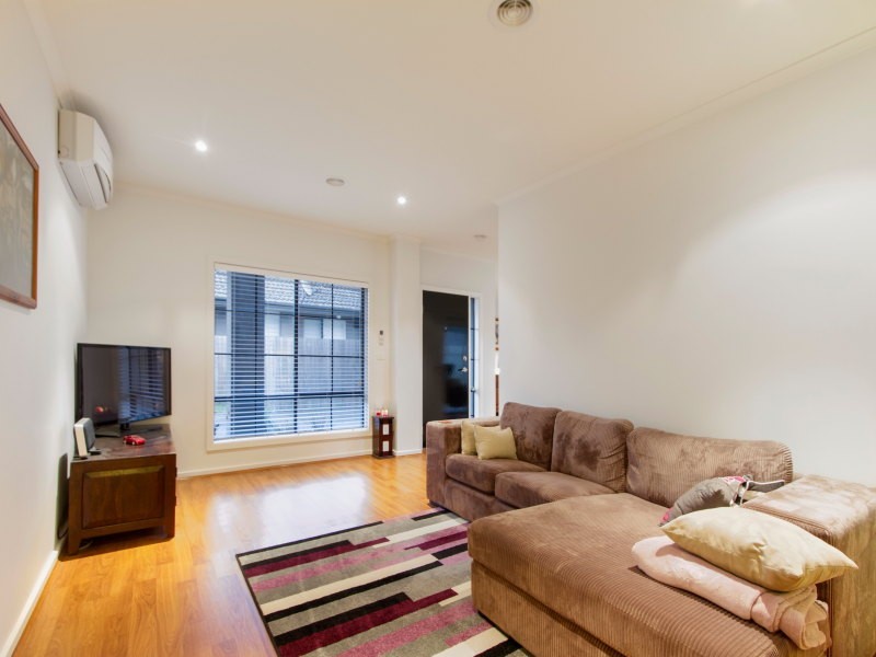 2/18 Armata Crescent, Frankston North VIC 3200