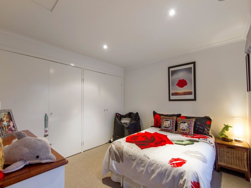 2/18 Armata Crescent, Frankston North VIC 3200