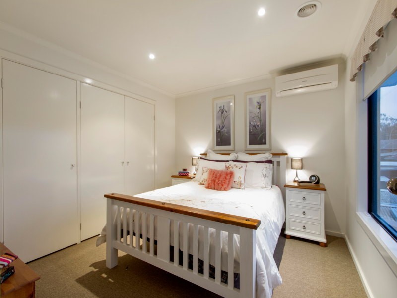 2/18 Armata Crescent, Frankston North VIC 3200