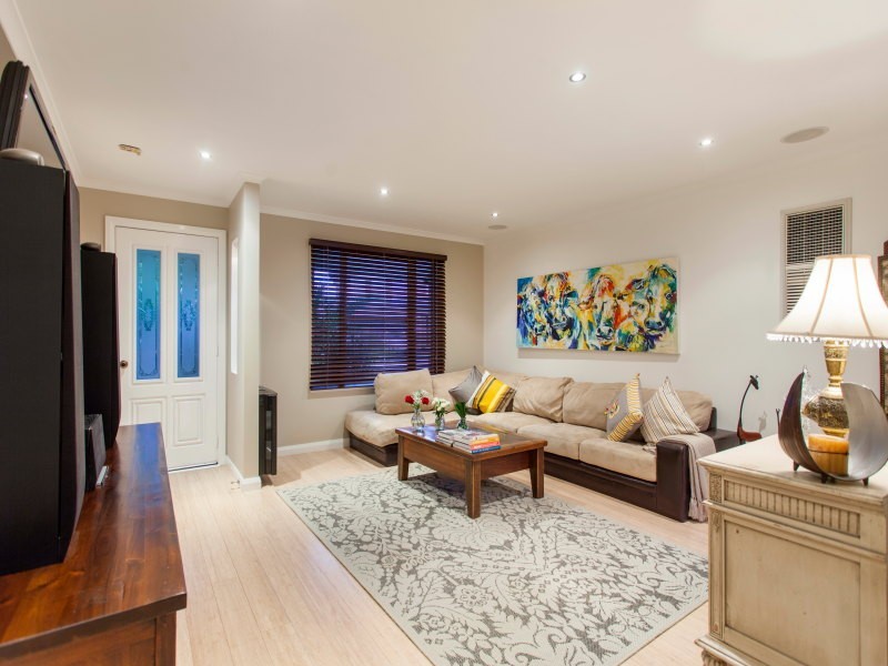 12 Valerie Court, Seaford VIC 3198