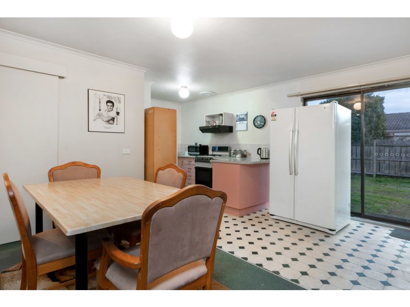 70 Greenwood Drive, Carrum Downs VIC 3201