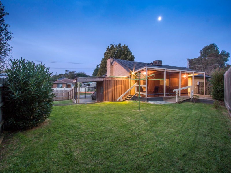 6 Abor Court, Frankston VIC 3199