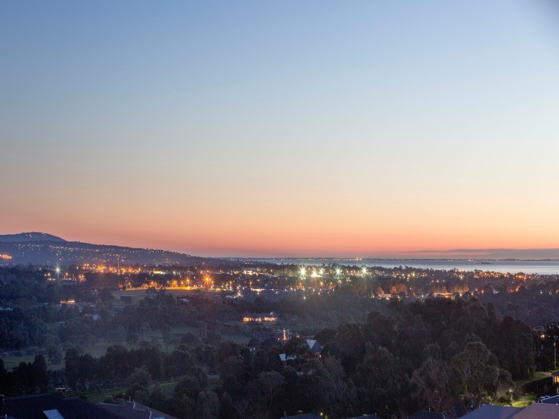 16 Maddison Avenue, Mount Eliza VIC 3930