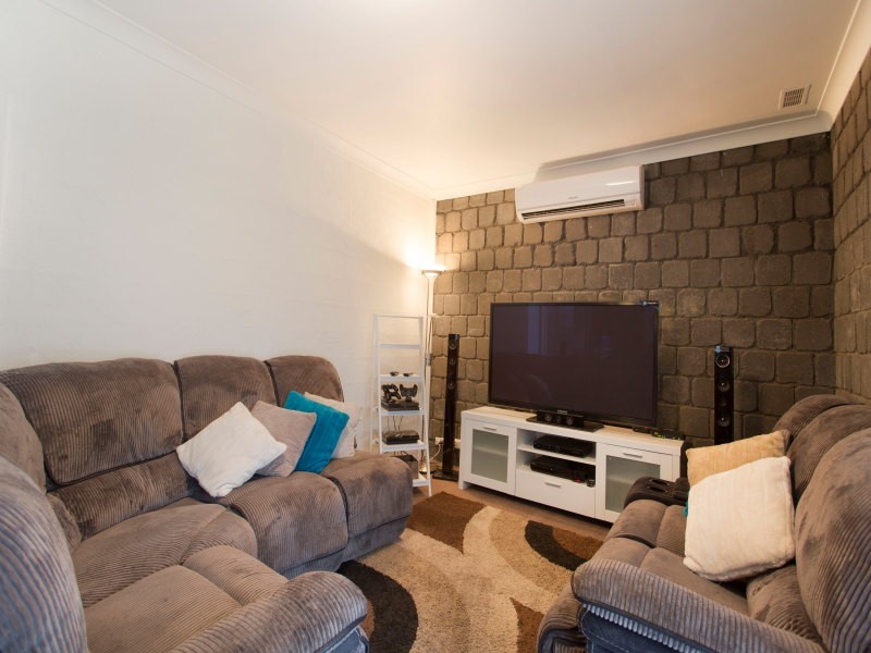 4 The Trossachs, Frankston VIC 3199