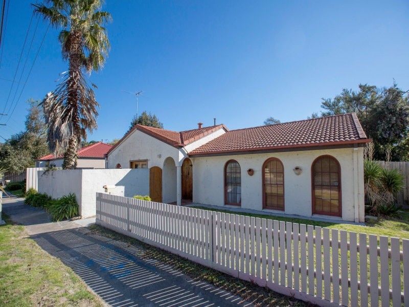 110 Hillcrest Road, Frankston VIC 3199
