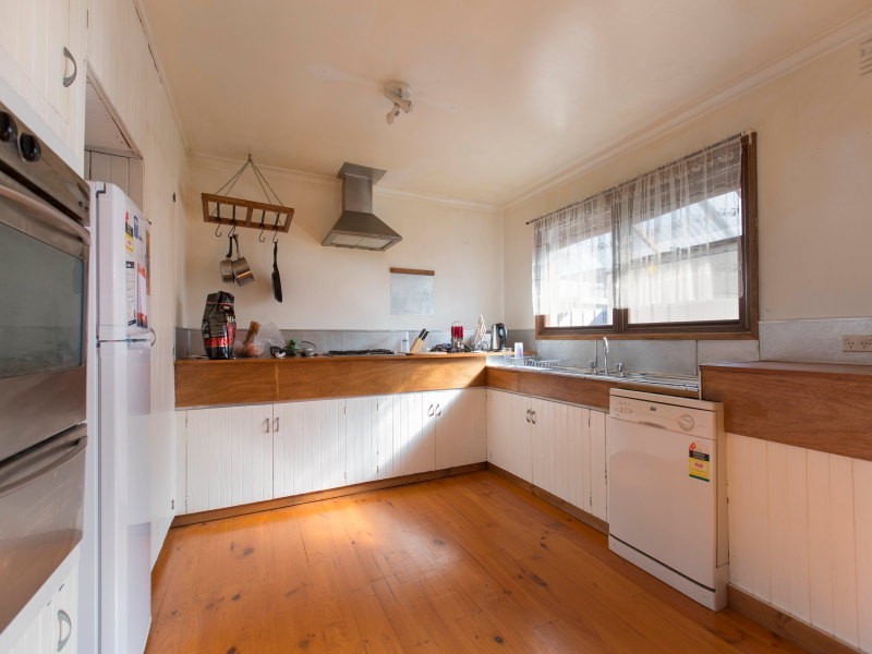 110 Hillcrest Road, Frankston VIC 3199