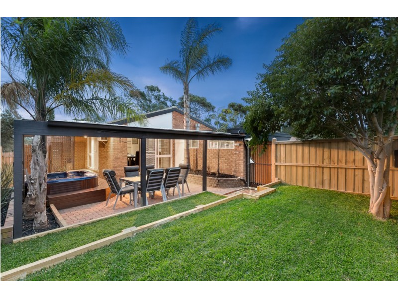 18 Ballymore Court, Frankston VIC 3199