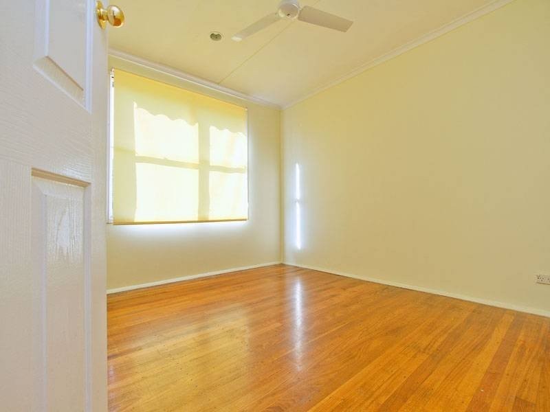 6 Rosemary Crescent, Frankston North VIC 3200