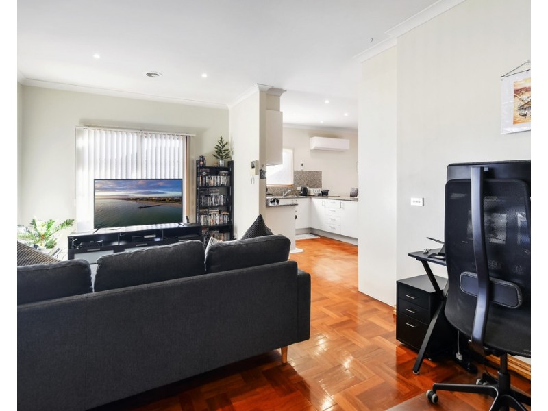 2/8 Ithaca Road, Frankston South VIC 3199