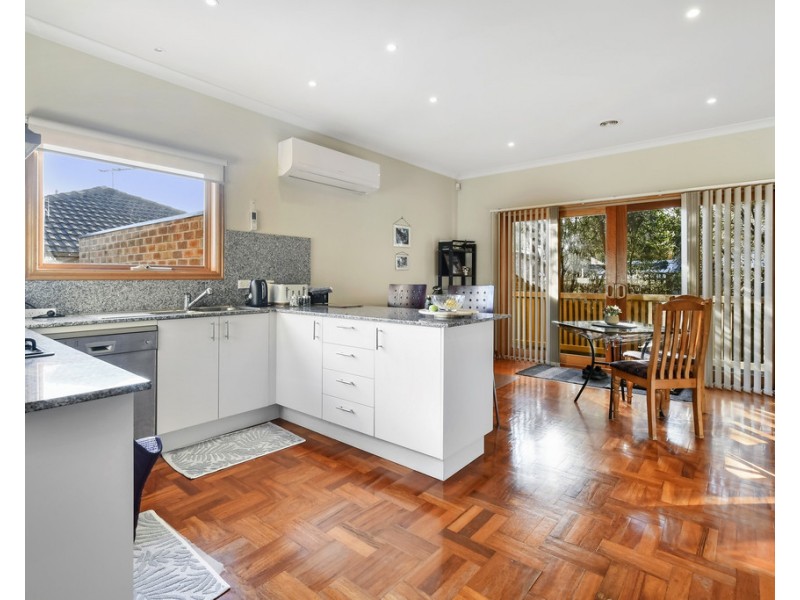 2/8 Ithaca Road, Frankston South VIC 3199