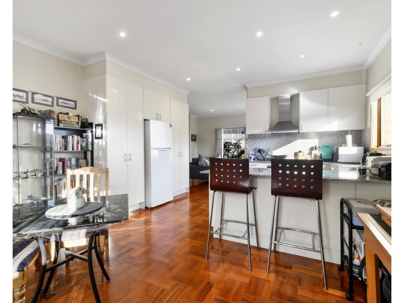 2/8 Ithaca Road, Frankston South VIC 3199