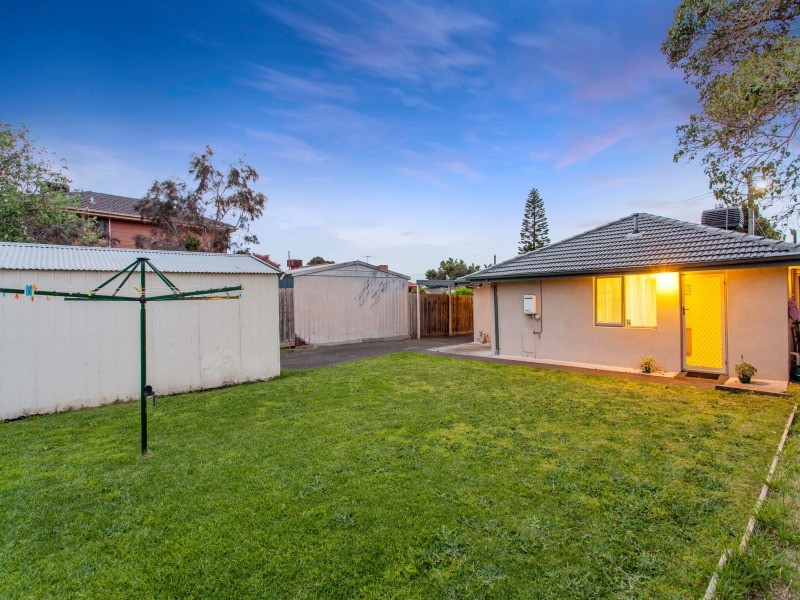 16 Wangarra Road, Frankston VIC 3199