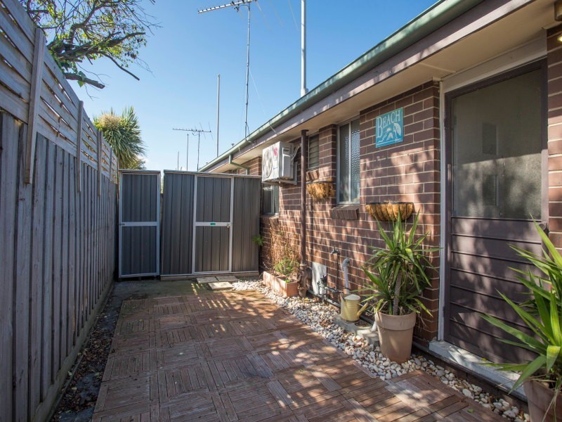 1/4 Lewis Street, Frankston VIC 3199