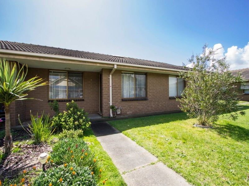 2/15-17 Dandenong Road East, Frankston VIC 3199