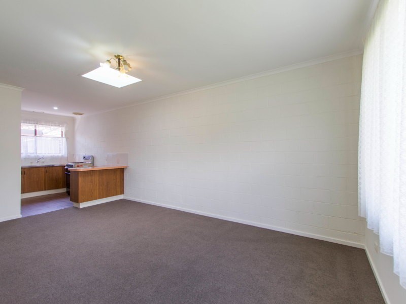 2/15-17 Dandenong Road East, Frankston VIC 3199