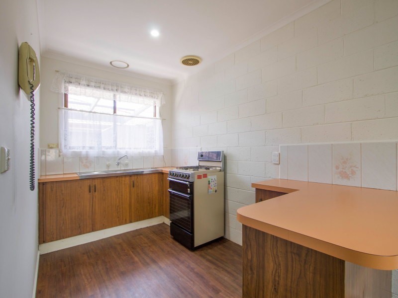 2/15-17 Dandenong Road East, Frankston VIC 3199
