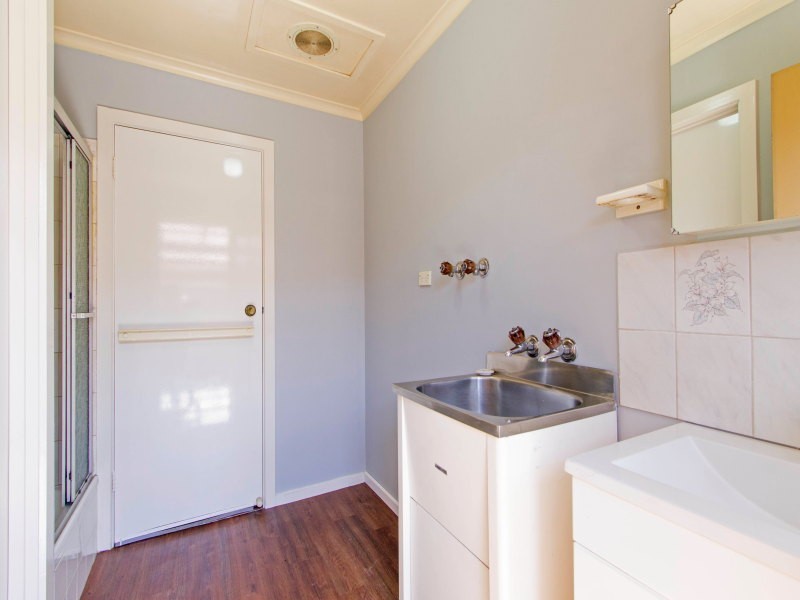 2/15-17 Dandenong Road East, Frankston VIC 3199