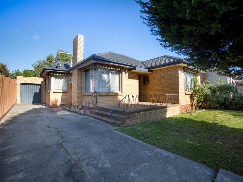 16 Wave Street, Frankston VIC 3199