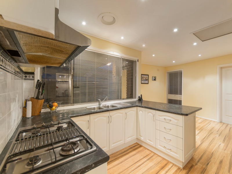 4 Zara Court, Frankston VIC 3199