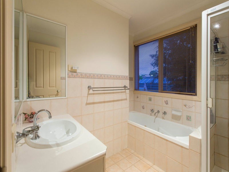 2 Shearer Court, Frankston South VIC 3199