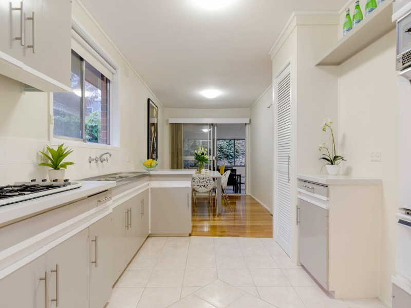 39 Karingal Drive, Frankston VIC 3199